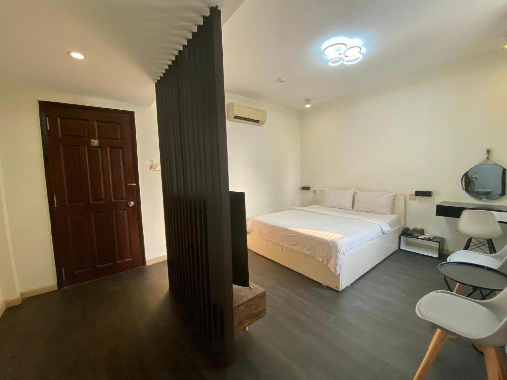 Amura Hotel Thu Duc Хошимин Екстериор снимка